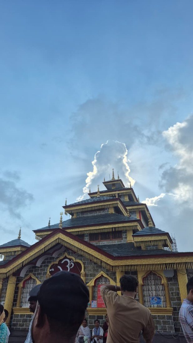Above the Clouds — A Morning at Surkanda Devi